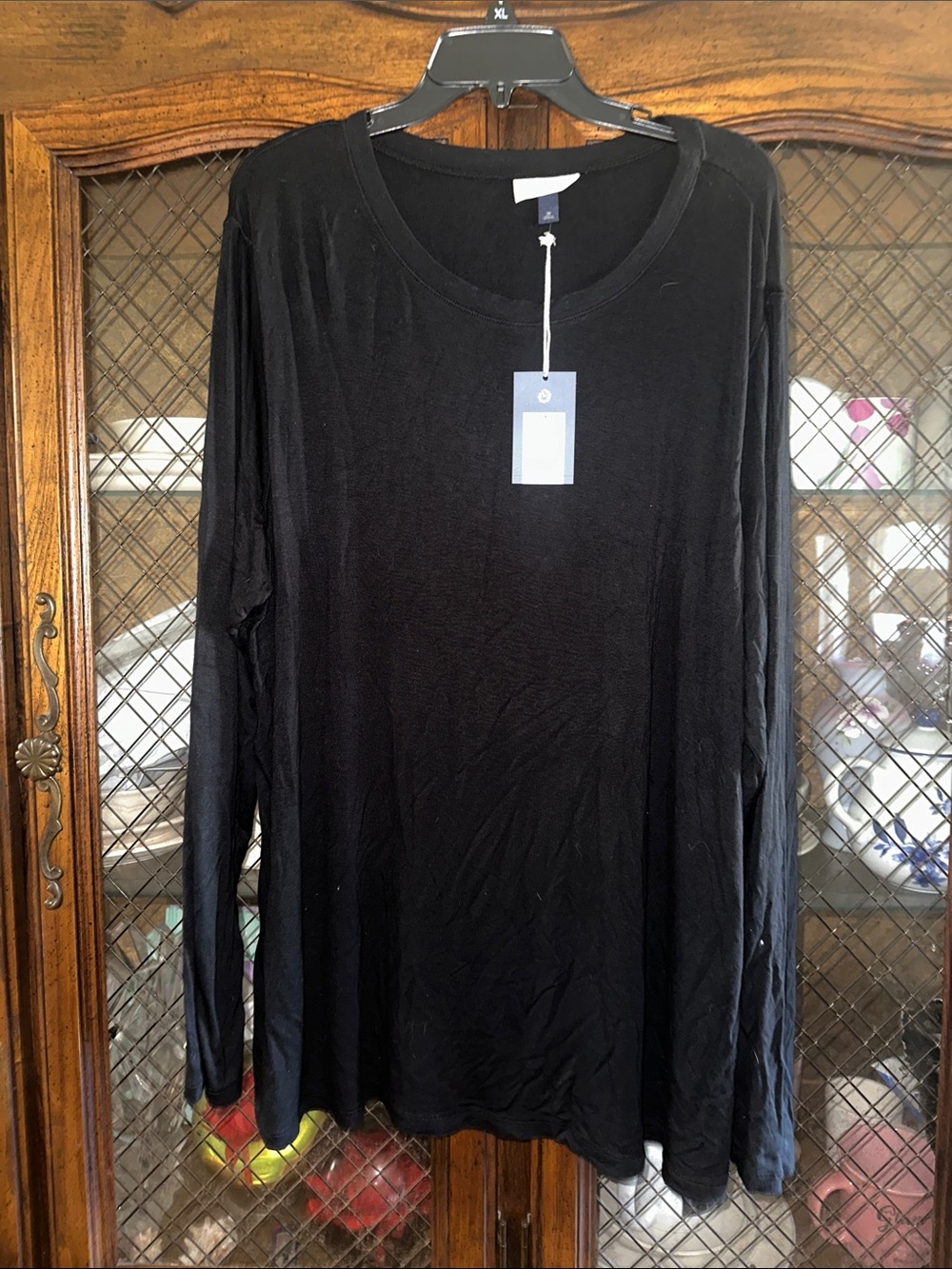 Universal Thread Black Long Sleeve Scoop Neck Top